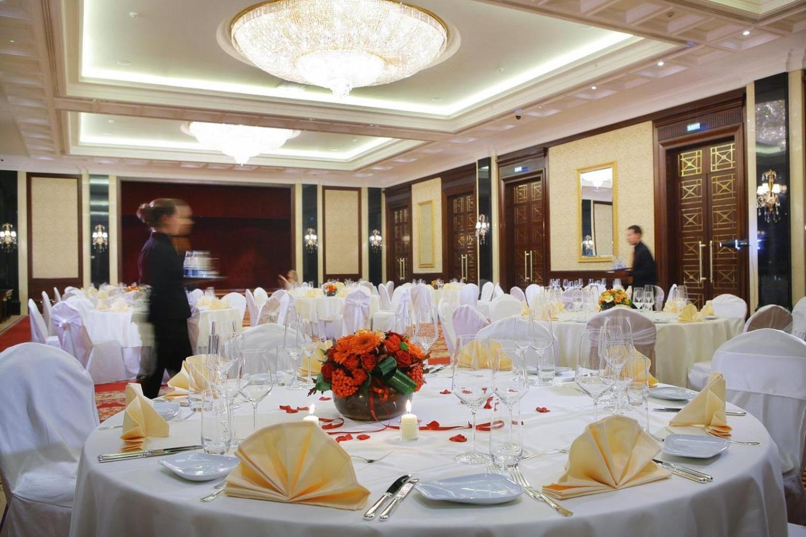 Intercontinental - Kyiv By Ihg Hotel Eksteriør billede