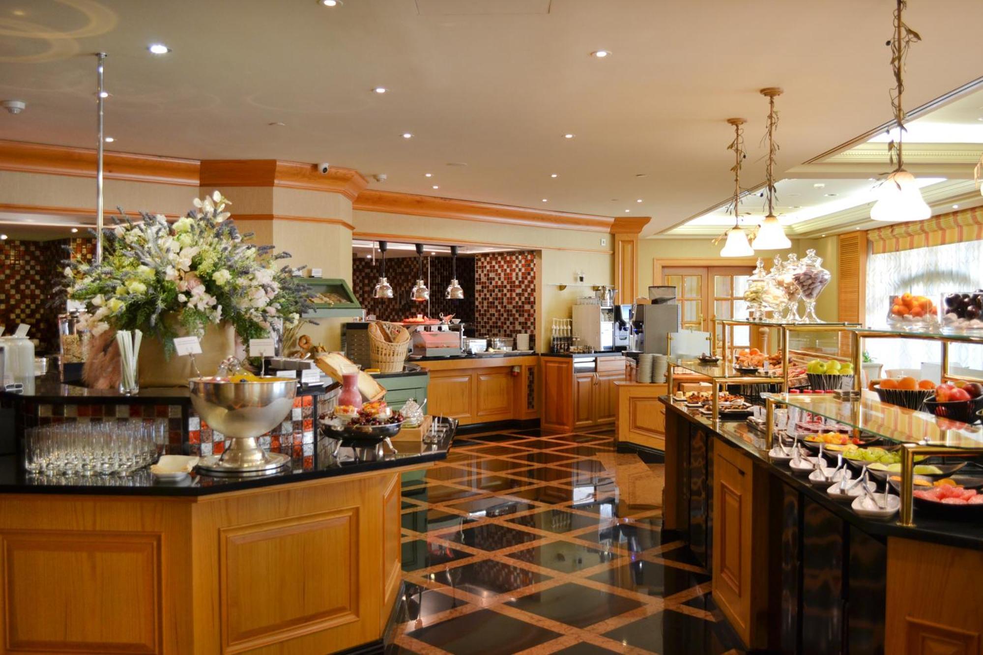 Intercontinental - Kyiv By Ihg Hotel Eksteriør billede